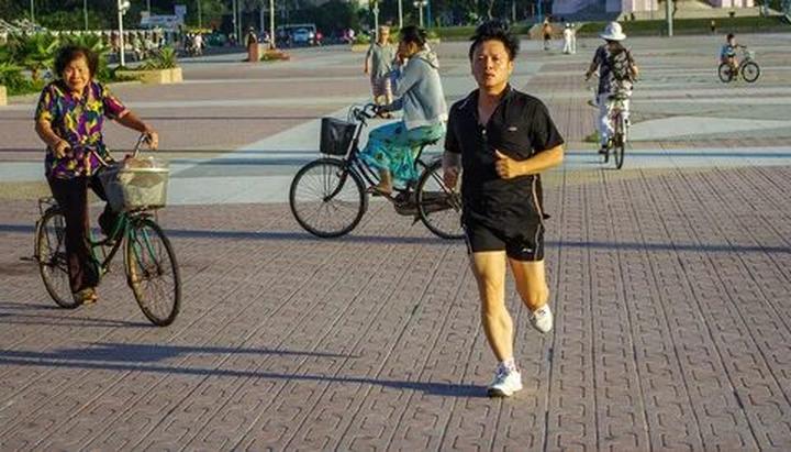 Xu hướng Ôm êm hít hà, dịu nhẹ như: Hotspot Matrix tiết lộ bí quyết video viral