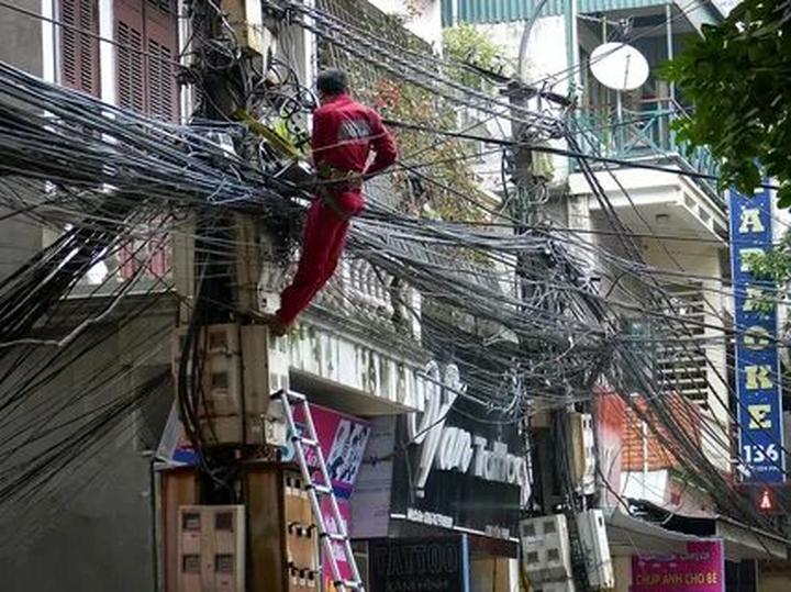 Nội dung: Trong một bóng mát trong mùa hè nóng bỏng, một cột mốc trong lịch sử nhạc